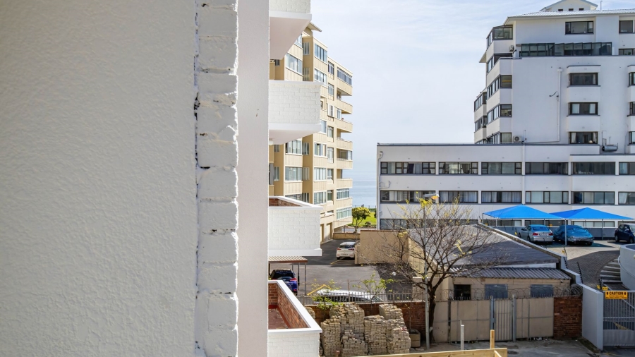 To Let 0 Bedroom Property for Rent in Sea Point Western Cape